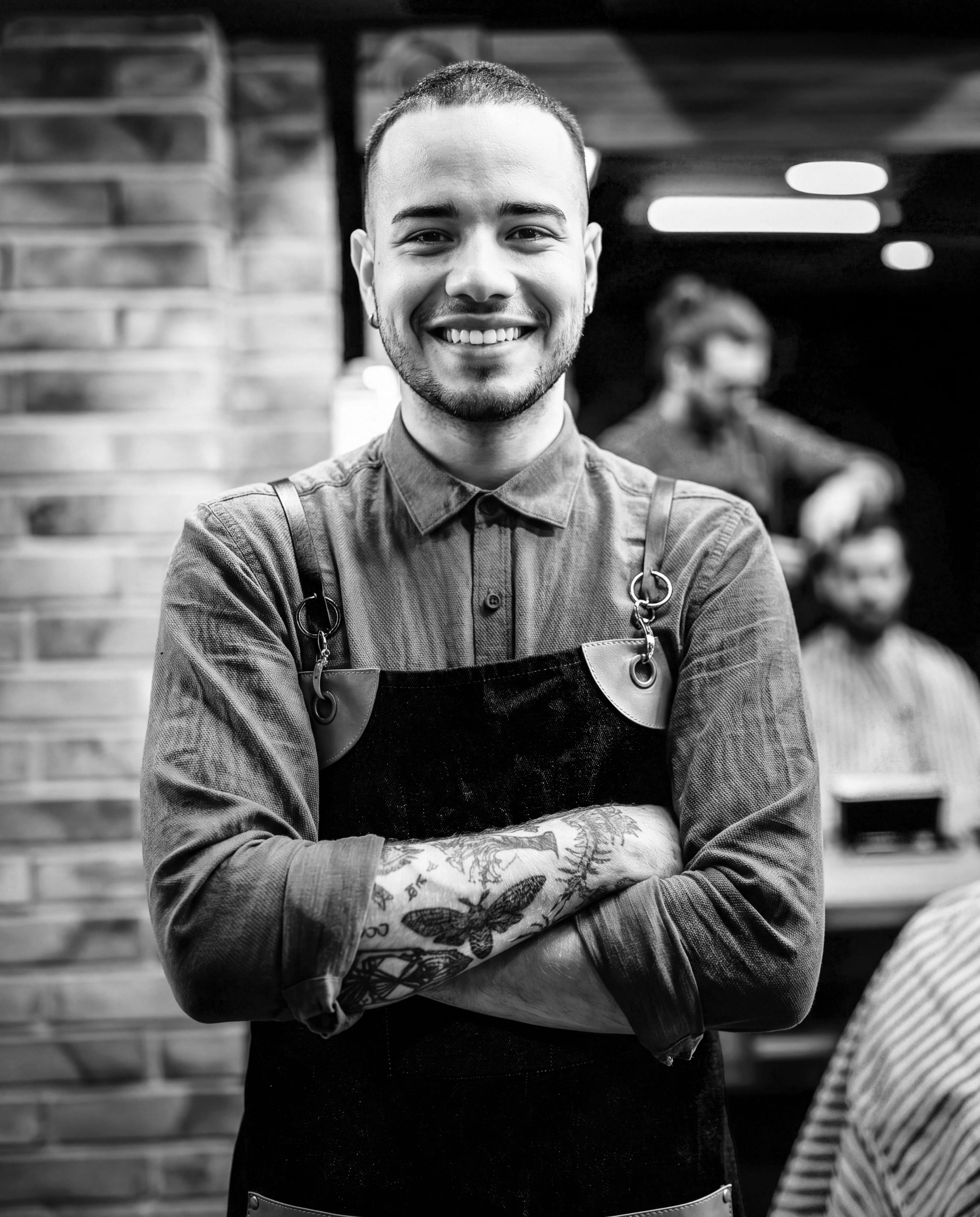 Felipe Bernard, barbeiro e fundador da Bernard Barbearia